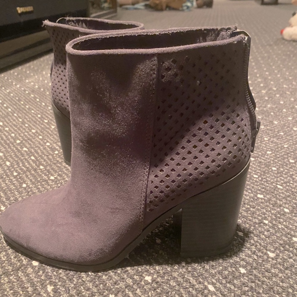 American Eagle ‘gray mesh’ ankle boots 👢 Worn 1x!